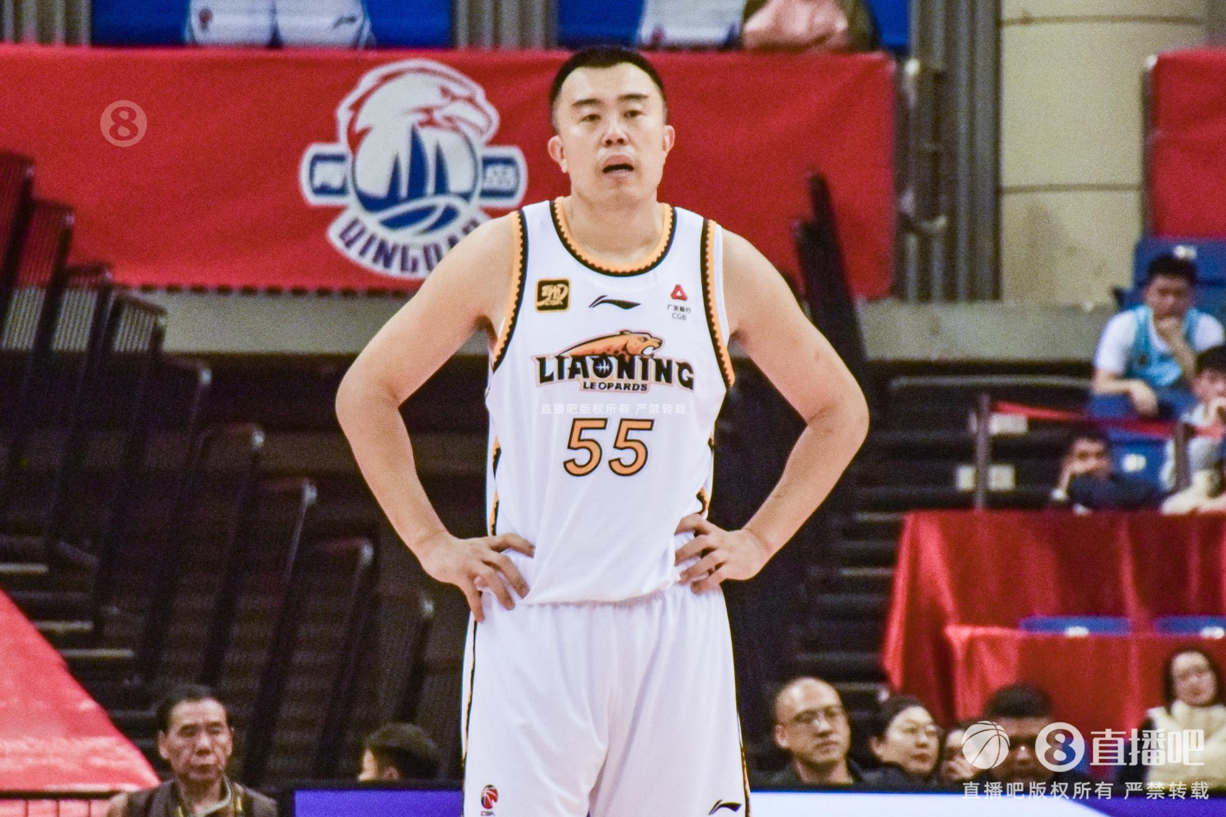 老將盡力了！韓德君7中4拿到14分12籃板3助攻