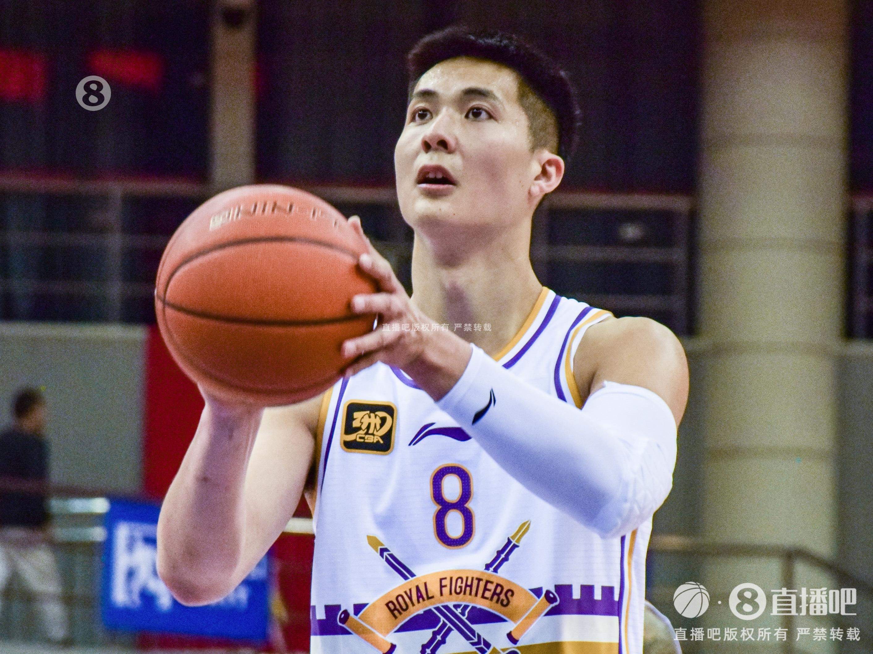 拼盡全力！朱松瑋11中9拿到22分4板6助 三分6中4